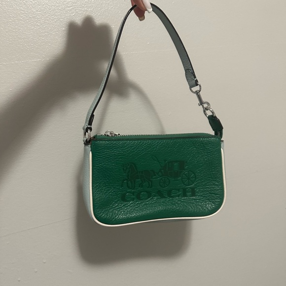 Authentic Coach green purse - Picture 2 of 5